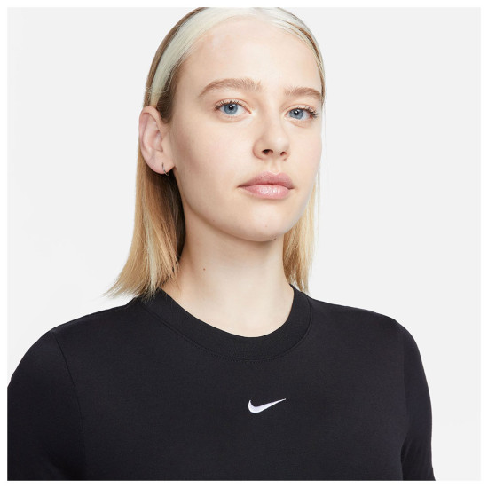 Nike Γυναικεία κοντομάνικη μπλούζα Sportswear Essential